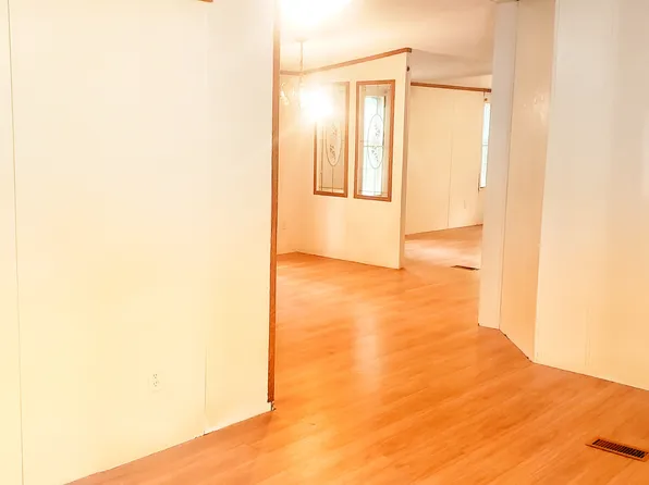 24 Allen St, Sopchoppy, FL 32358