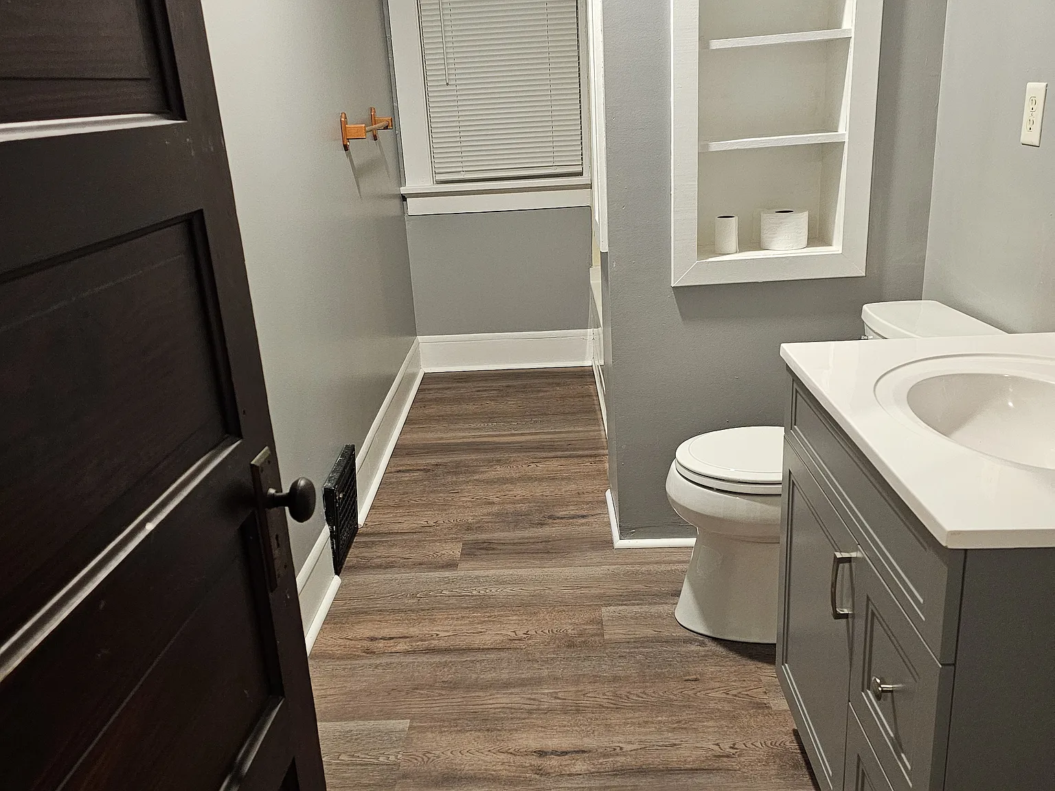 2130 A S 15th Street — Photo 1
