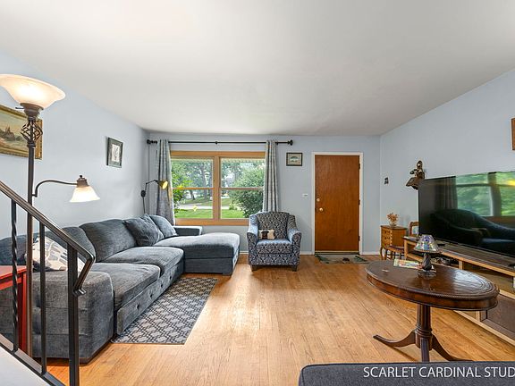 3rd image of 46 S Glenview Ave
