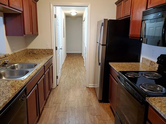 4th image of 28230 Oakmonte Cir W #1