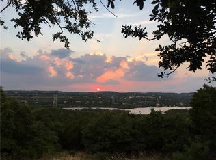 3208 Crosswind Dr, Spicewood, TX 78669