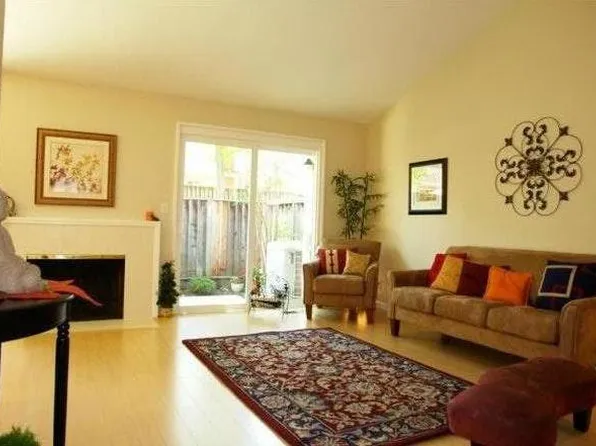 20304 Northglen Sq, Cupertino, CA 95014