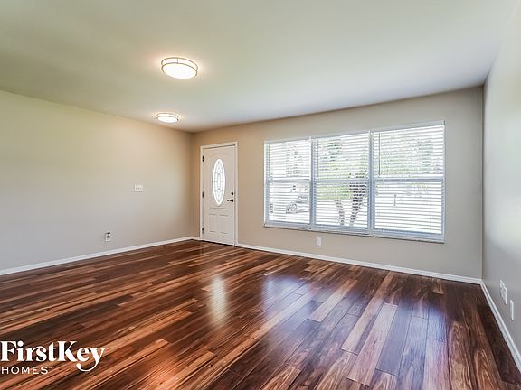 3rd image of 17185 Phlox Dr