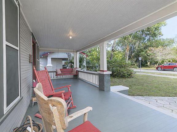 4th image of 6002 N Suwanee Ave