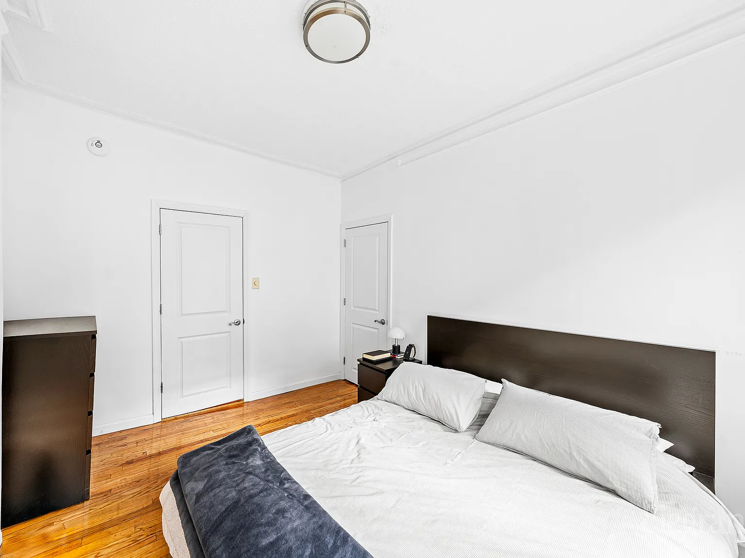 426 East 73rd Street — Photo 3