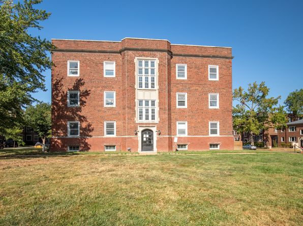 6301 S Rosebury Ave #2W