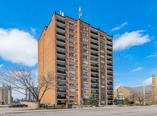 64 Benton St #506, Kitchener, ON