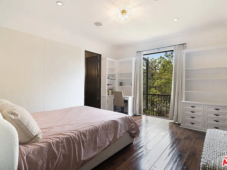 1221 Minorca Dr — Photo 27