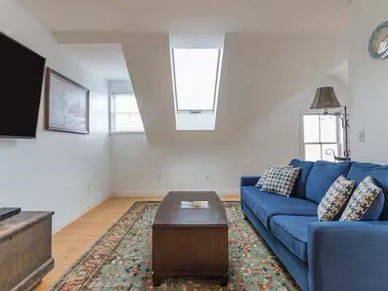 486 Cumberland Avenue — Photo 6