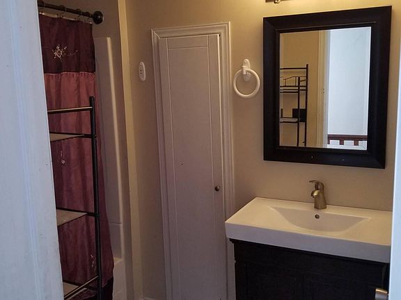 4th image of 1809 S 60th St