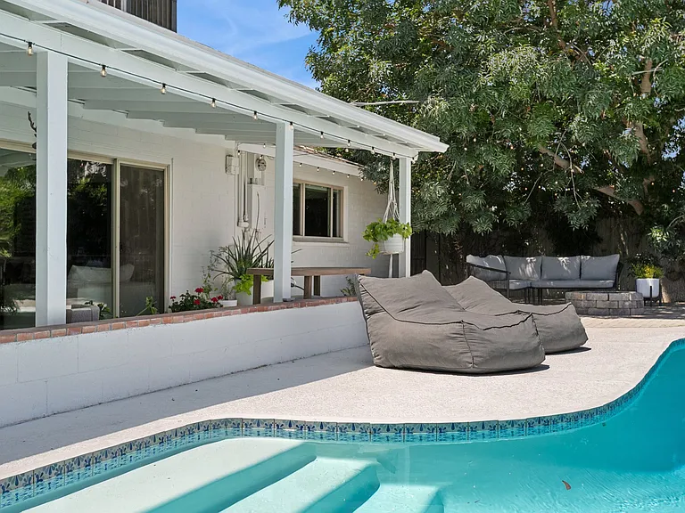 3102 E Whitton Ave — Photo 12