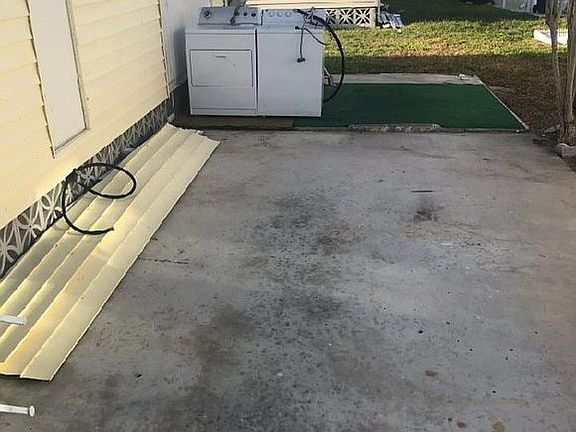 2nd image of 347 Santa Cruz