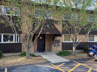 2204 Arbor Cir #24, Downers Grove, IL 60515