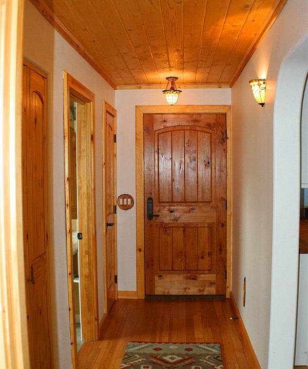 2nd image of 1118 Elderberry Ave