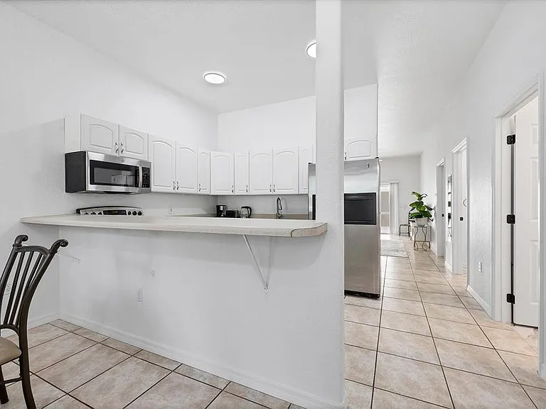 12113 Capilla Ln — Photo 34