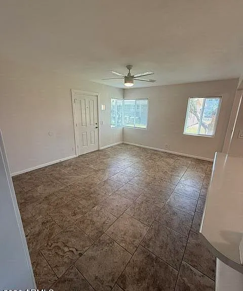 2545 E Clarendon Ave #3 — Photo 8