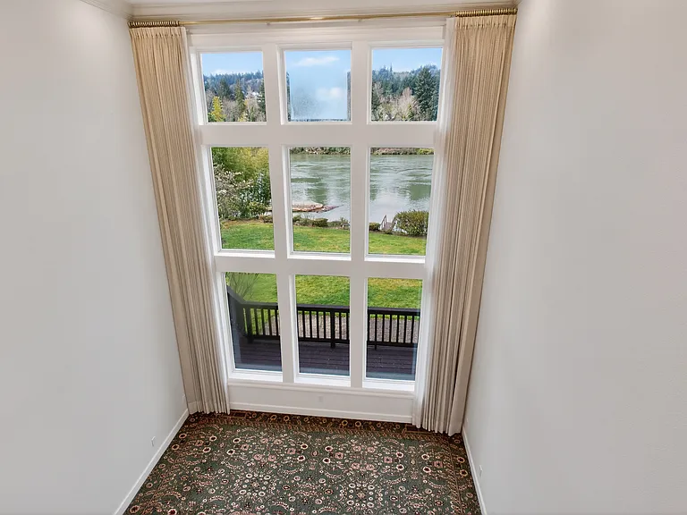 1645 SE Oak Shore Ln #1 — Photo 6