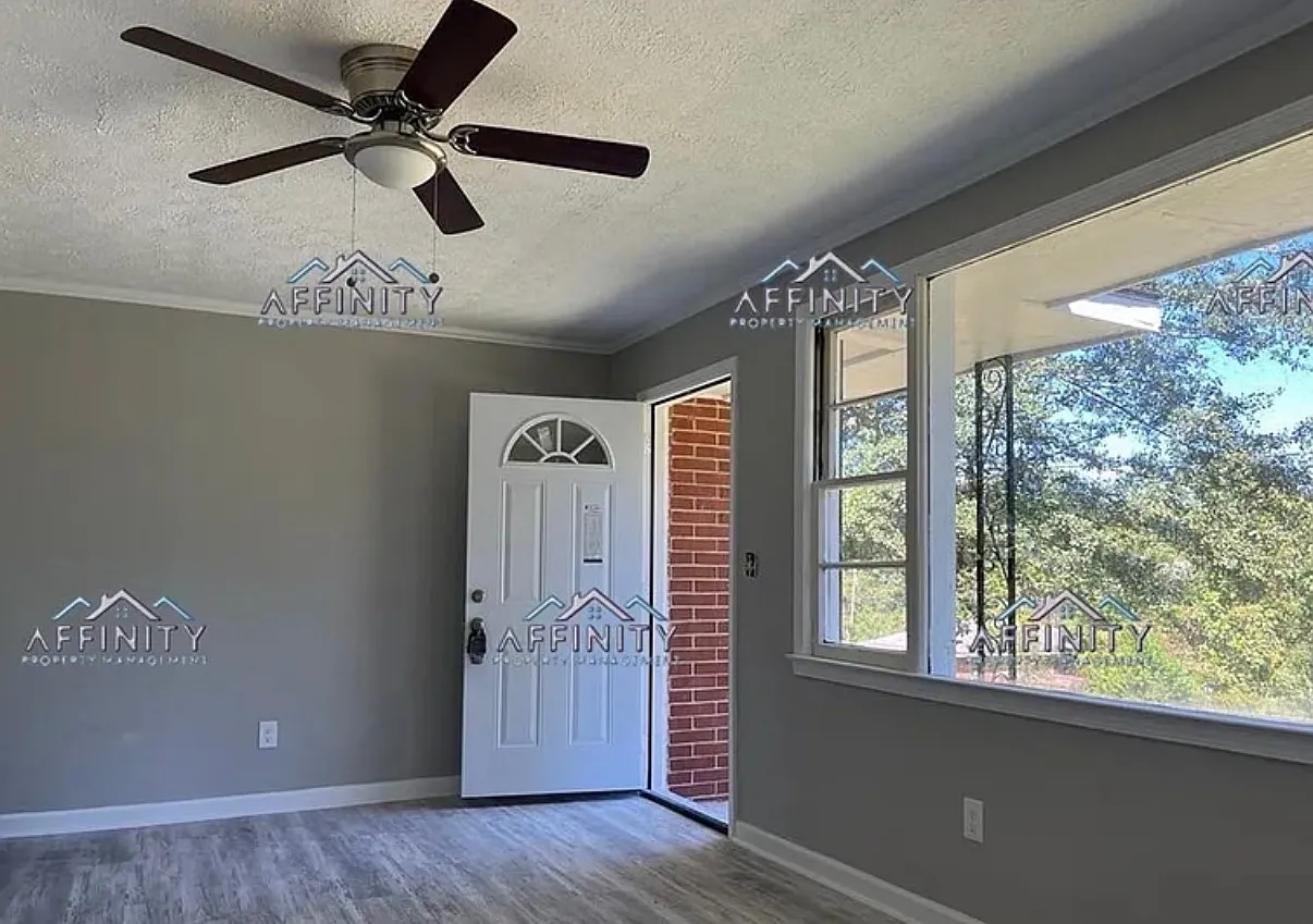 1154 North Beddingfield Drive - 1 — Photo 4