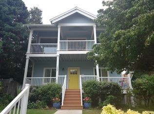 1627 42nd Ave SW, Seattle, WA 98116