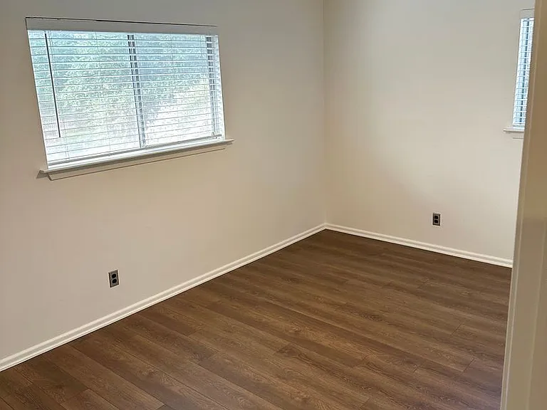 5100 Orleans Ct — Photo 10