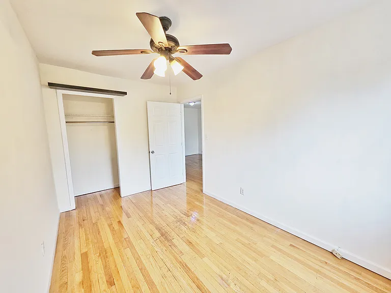 25-36 14th St #2 — Photo 12