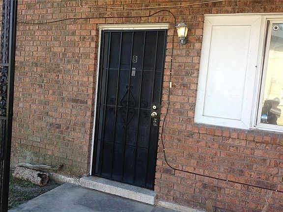 2nd image of 4101 Roneagle Way #B