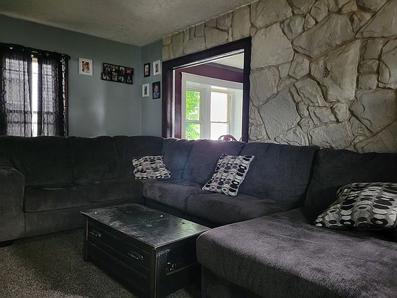 5th image of 413 Lindale Ave