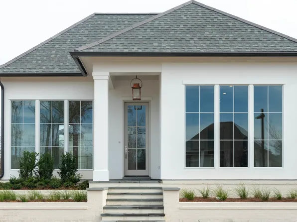 2236 Belfleur St, Baton Rouge, LA 70808