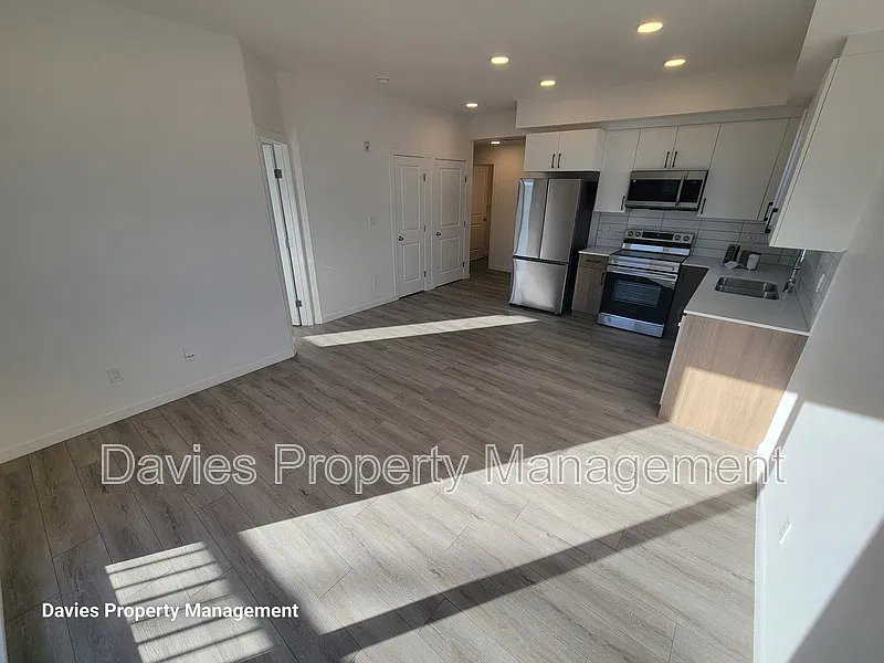Secord — Photo 2