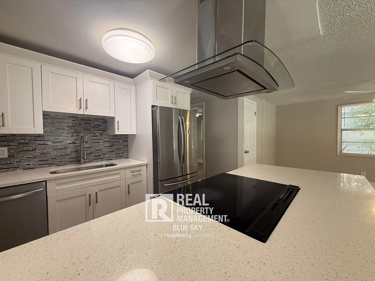 3 bed, 2.0 bath, 1430 sqft, $1,995 — Photo 4