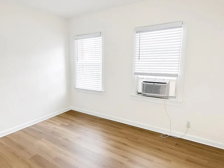 Park Place Apartments — Photo 12