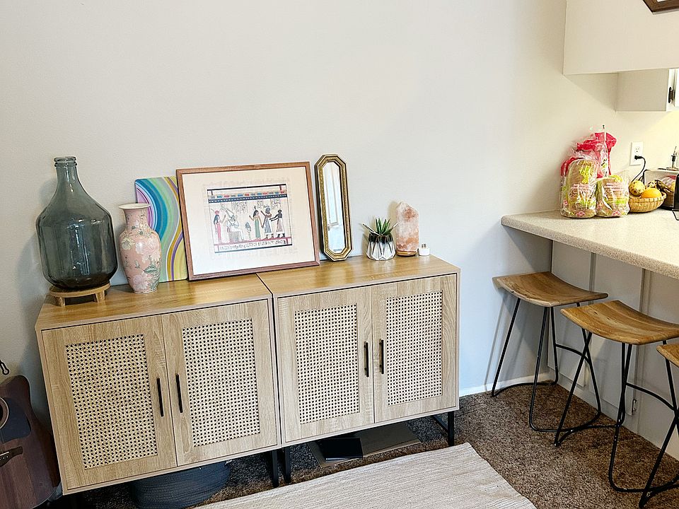 Dining Room Area