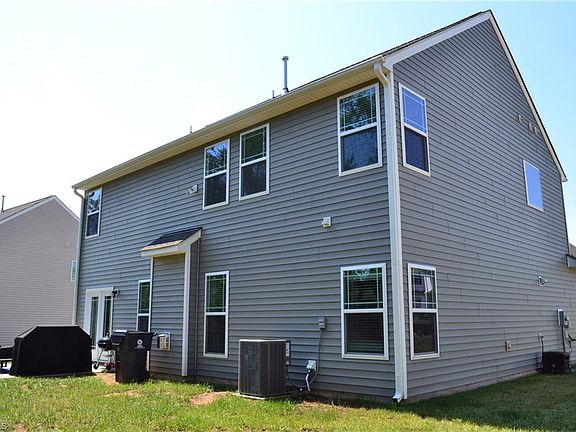 4th image of 3863 Stovall Dr