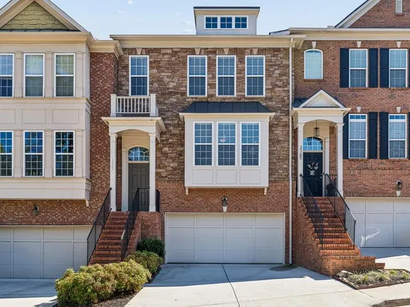 3363 Cumberland Club Dr, Atlanta, GA 30339