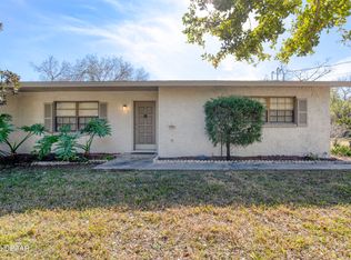 637 6th St, Holly Hill, FL 32117