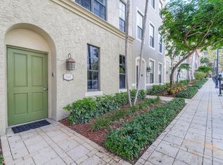 614 Fern St, West Palm Beach, FL 33401