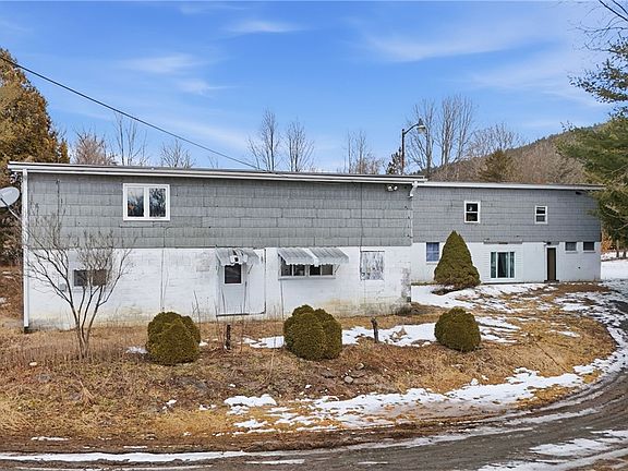 2nd image of 189 Michigan Hollow Rd