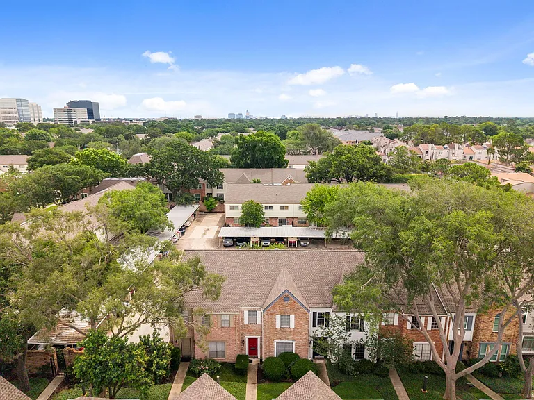 14535 Misty Meadow Ln — Photo 3