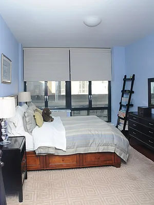 Sold by Manhattan Modern | media 10