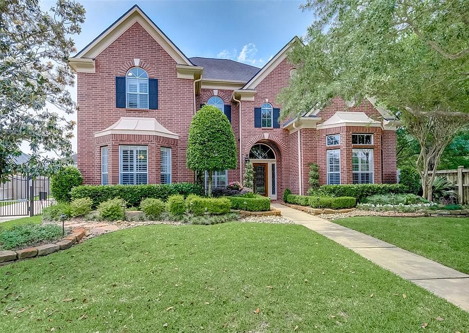 1st image of 22427 Bridgehaven Dr