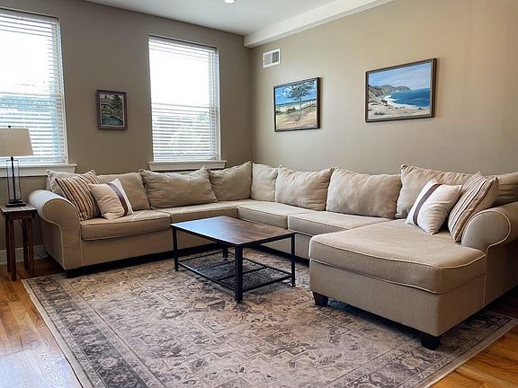 4th image of 979 N Marshall St #2