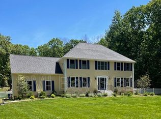 235 Mellen St, Holliston, MA 01746