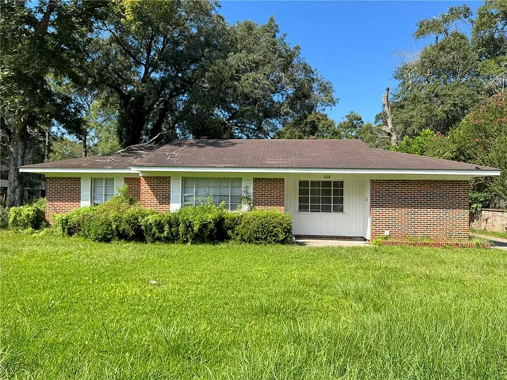 3 bed, 1.0 bath, 1485 sqft, $1,250 — Photo 1