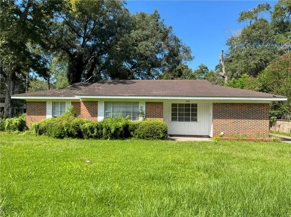 108 Johnston St, Chickasaw, AL 36611