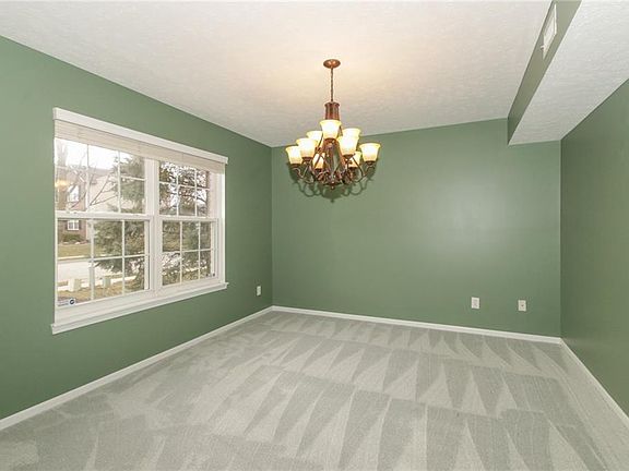 5th image of 14336 Chapelwood Ln