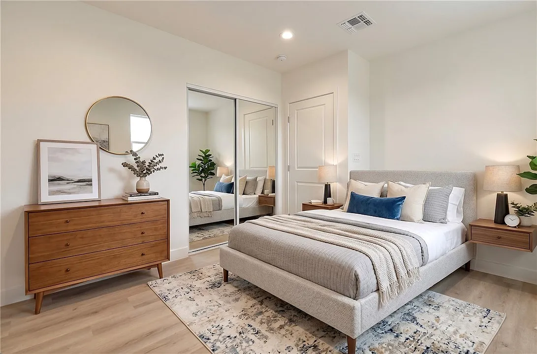 4 bed, 1659 sqft, $3,827 — Photo 4