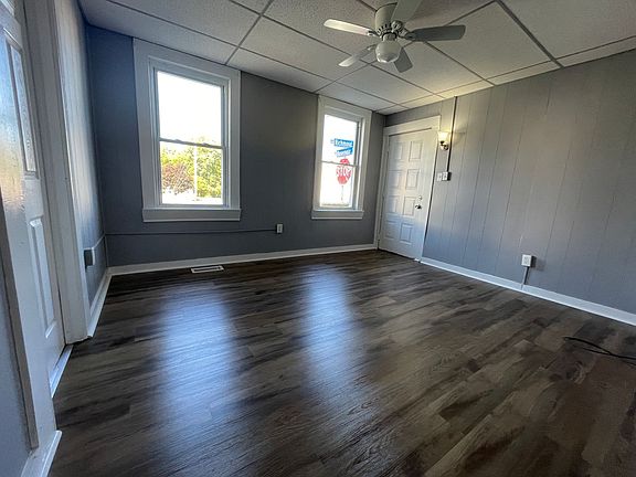 2nd image of 1 Richmond St #1