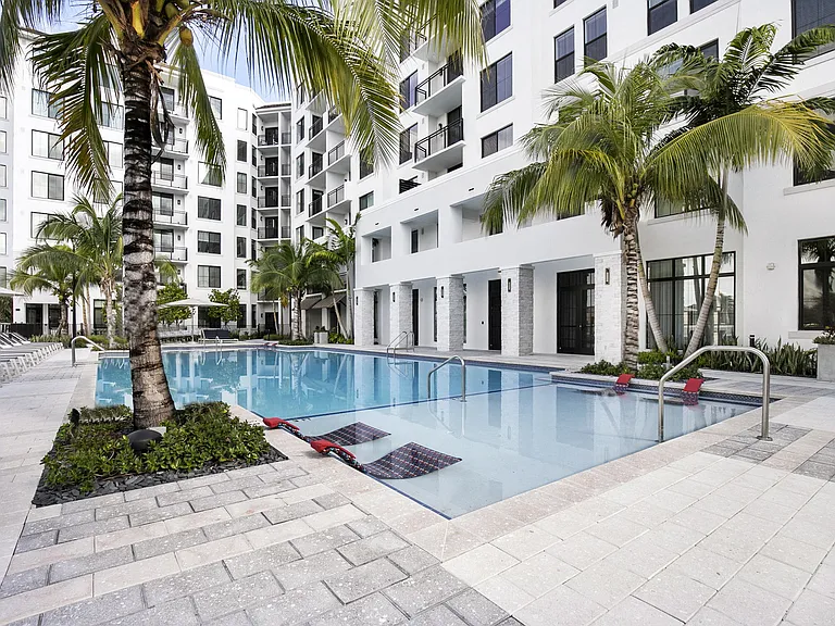 Indigo West Palm Beach — Photo 7