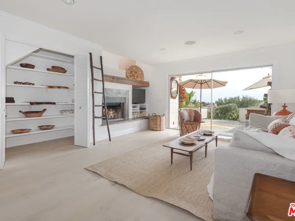 28711 Pacific Coast Hwy APT 6, Malibu, CA 90265