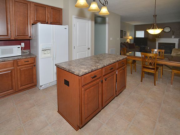 5th image of 11721 Beacon Dr